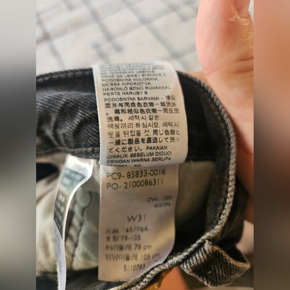 Levi's 501 Premium Button Fly Denim Shorts Size 31 - Picture 6 of 7